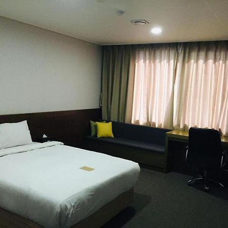 Jeonju Yeonghwa Hotel Экстерьер фото