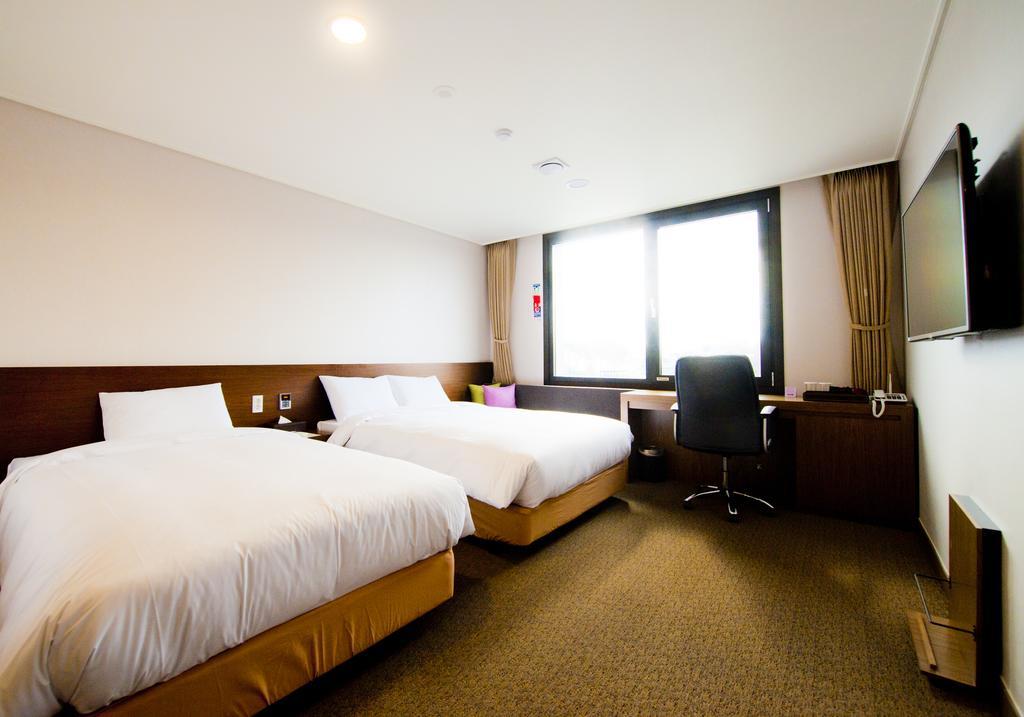 Jeonju Yeonghwa Hotel Номер фото