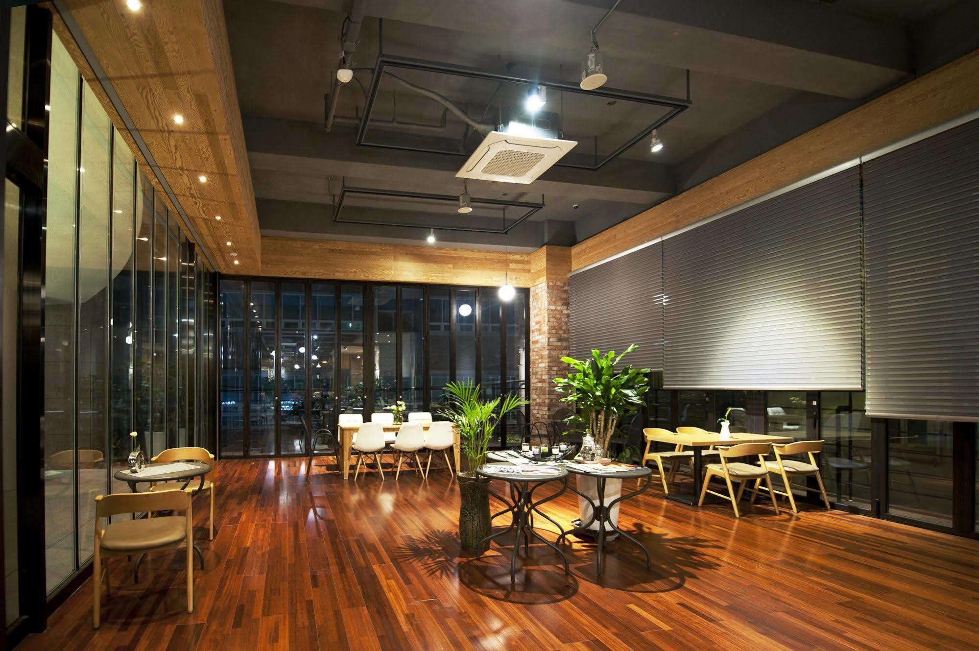 Jeonju Yeonghwa Hotel Экстерьер фото